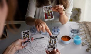 Tarot for Modern Transitions: Finding Clarity in Your Career and Relationships 